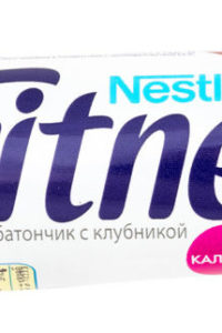 для рецепта Батончик Nestle Fitness с клубникой и злаками 23.5г